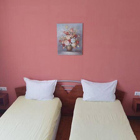 Mira Guest House Dobrinishte Phòng bức ảnh