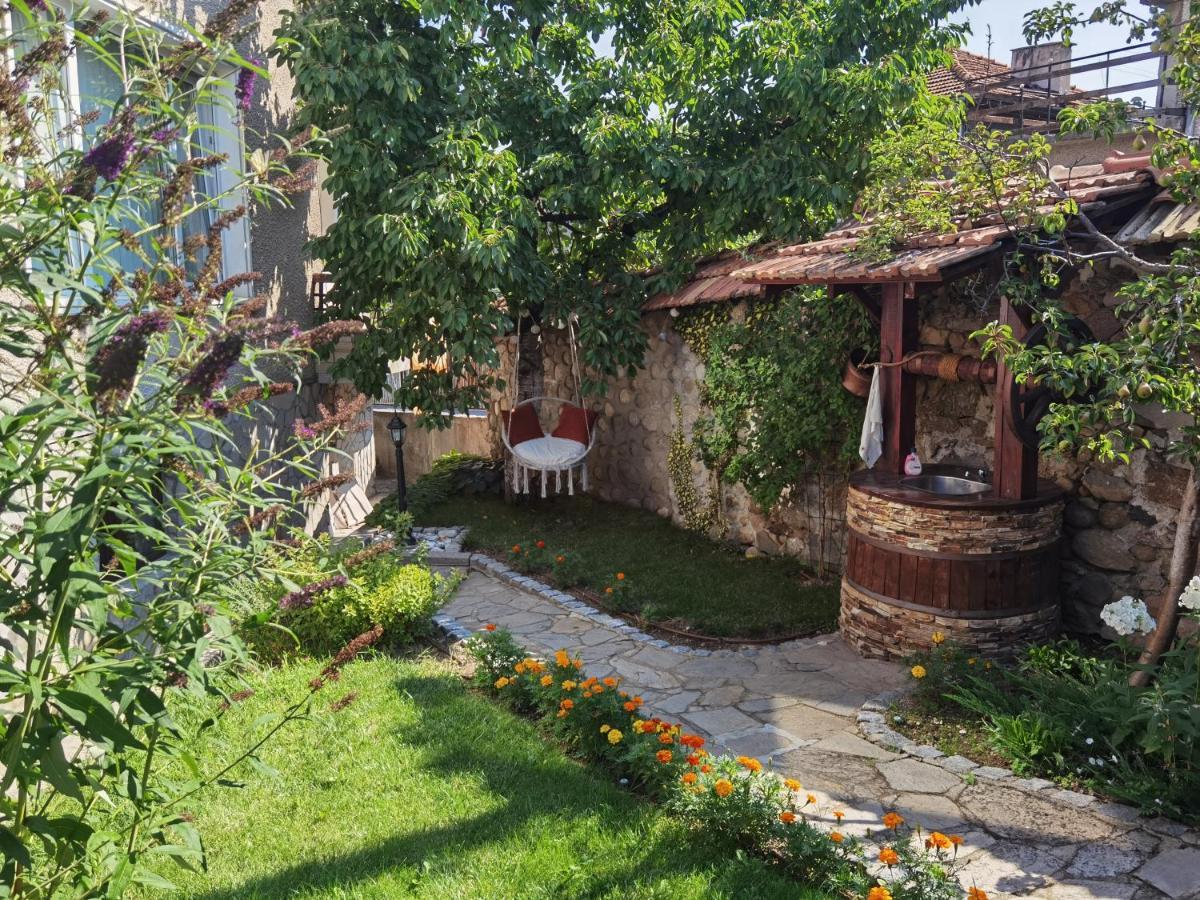 Mira Guest House Dobrinishte Ngoại thất bức ảnh