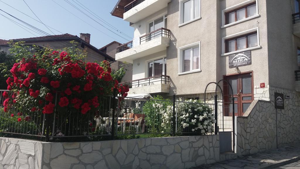 Mira Guest House Dobrinishte Ngoại thất bức ảnh